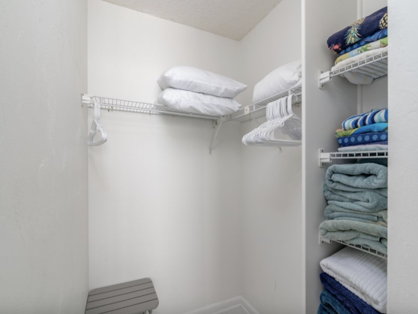 Lovely Condo in Marco Island with Full Ocean Views Sleeps 4